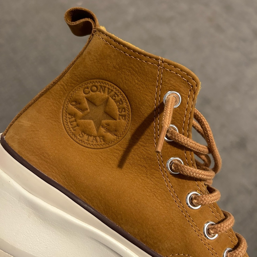 Converse Run Star Hike Platform